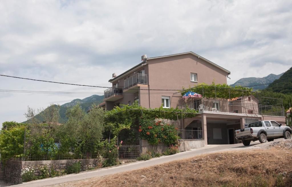 Гостевой дом Guest House Stefana Lastva-4