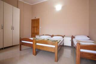 Гостевой дом Guest House Stefana Lastva Бюджетный трехместный номер-2