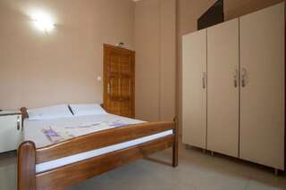 Гостевой дом Guest House Stefana Lastva Бюджетный двухместный номер с 2 отдельными кроватями-9