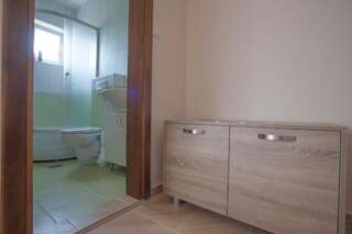 Гостевой дом Guest House Stefana Lastva Номер с кроватью размера «king-size» и балконом-1