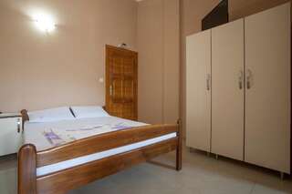 Гостевой дом Guest House Stefana Lastva Бюджетный двухместный номер с 2 отдельными кроватями-1
