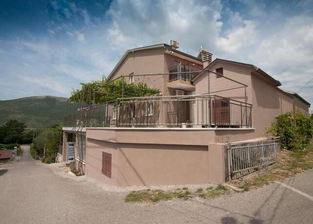 Гостевой дом Guest House Stefana Lastva-4